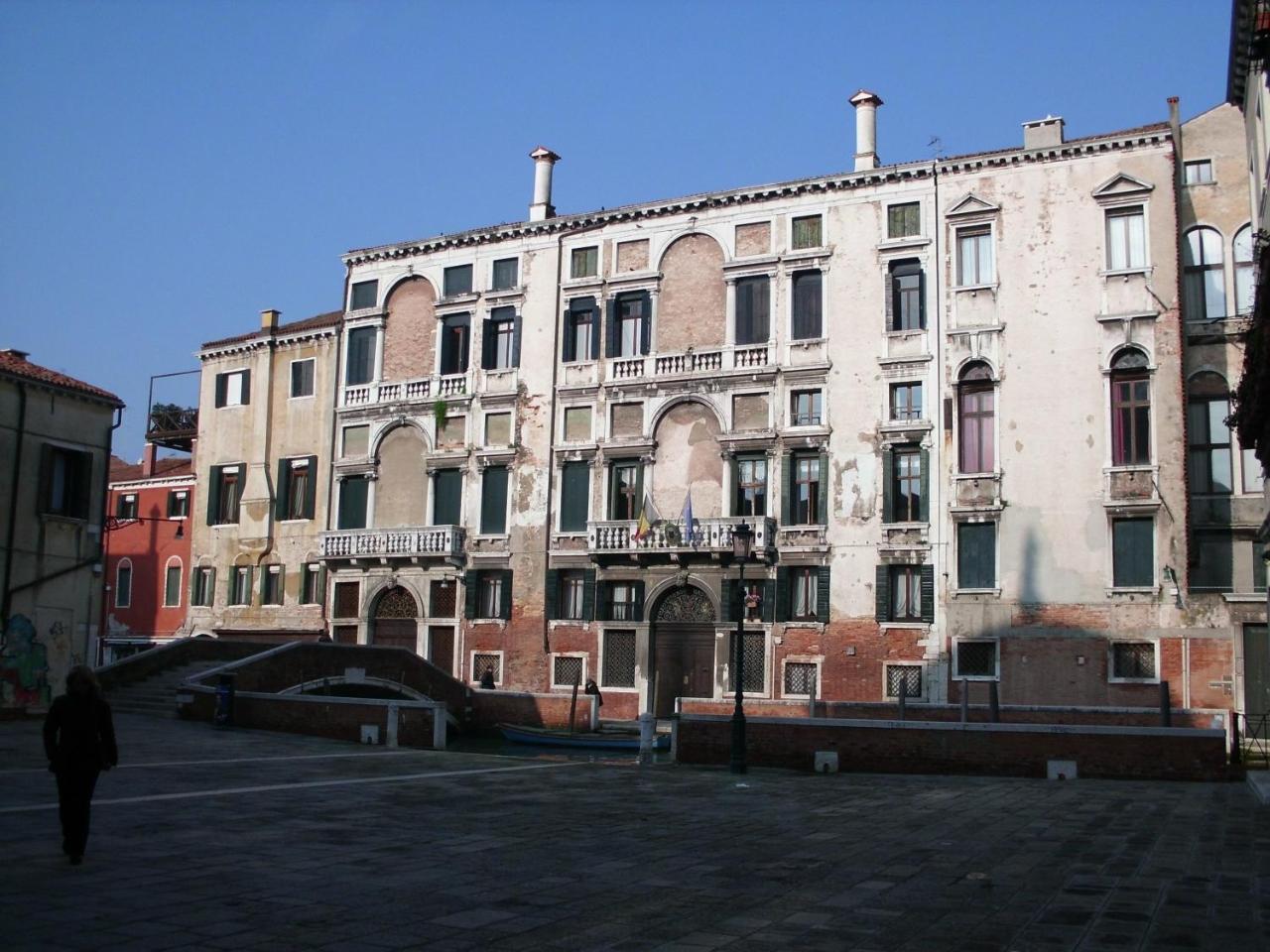 Appartamenti Inside Palazzo Foscarini Venecia Exterior foto